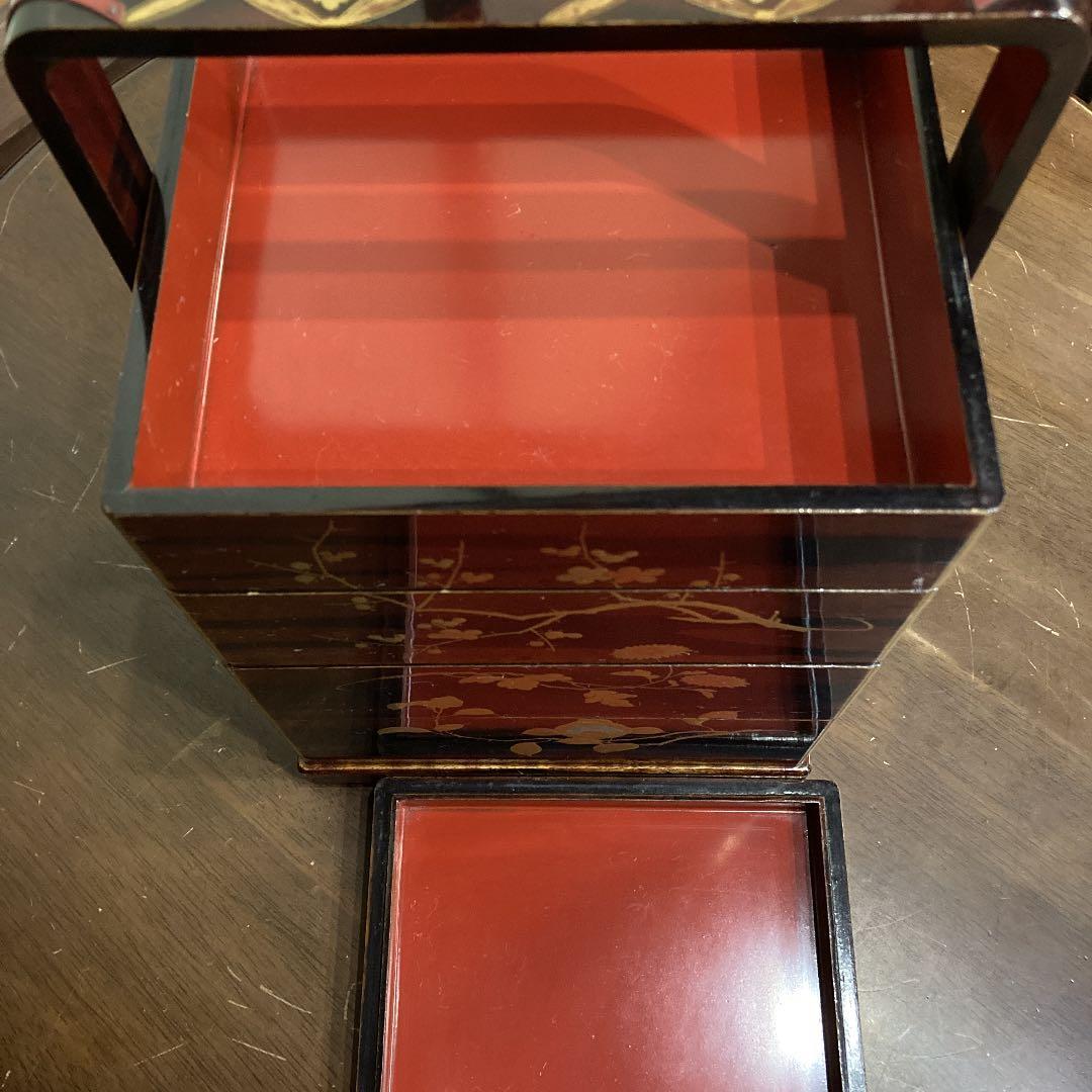 重箱　4段　漆塗　持ち手つき