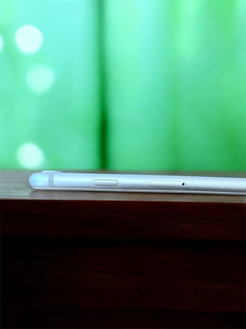 Apple iPhone 7 128GB SIMフリー 【美品】