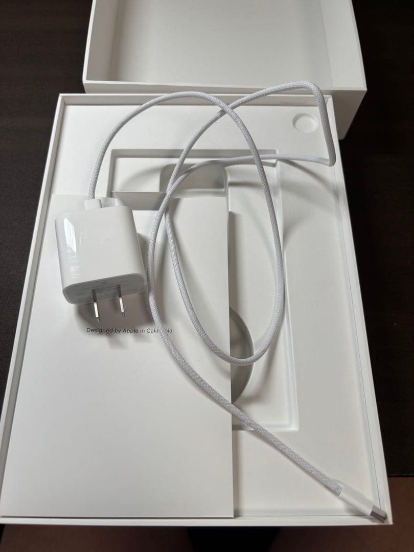 Apple iPad第10世代キーボードケース付き Wi-Fi 64GB ブルー