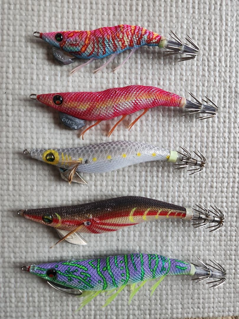 ダイワ　エメラルダス　エギ番長　シマノ　フラッシュブースト　デュエル　パタパタ