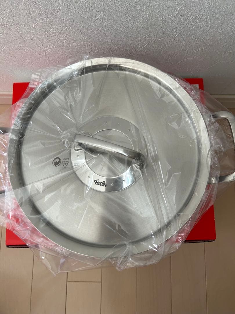 新品未使用　Fissler フィスラー　キャセロール　24cm (保証書、箱付)