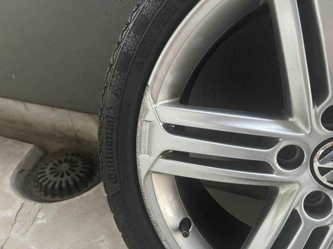 Volkswagen 225/40 R18 ホイールスタッドレスセット(4/4)