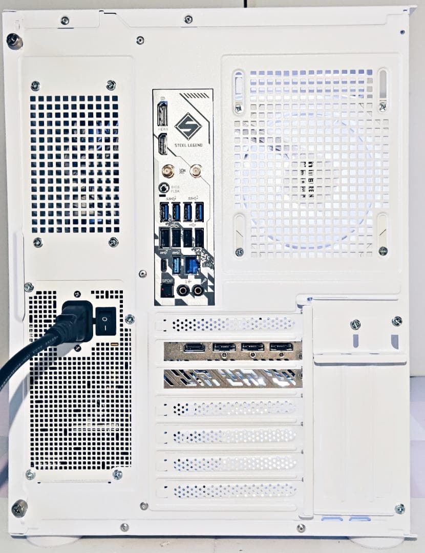 ささは オーダーメイドPC