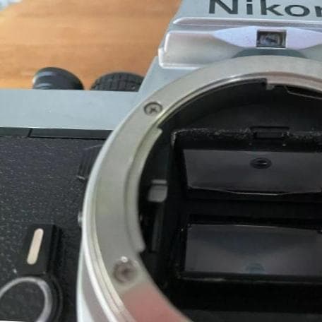 【美品・送料込み】Nikon FE シルバー ボディー