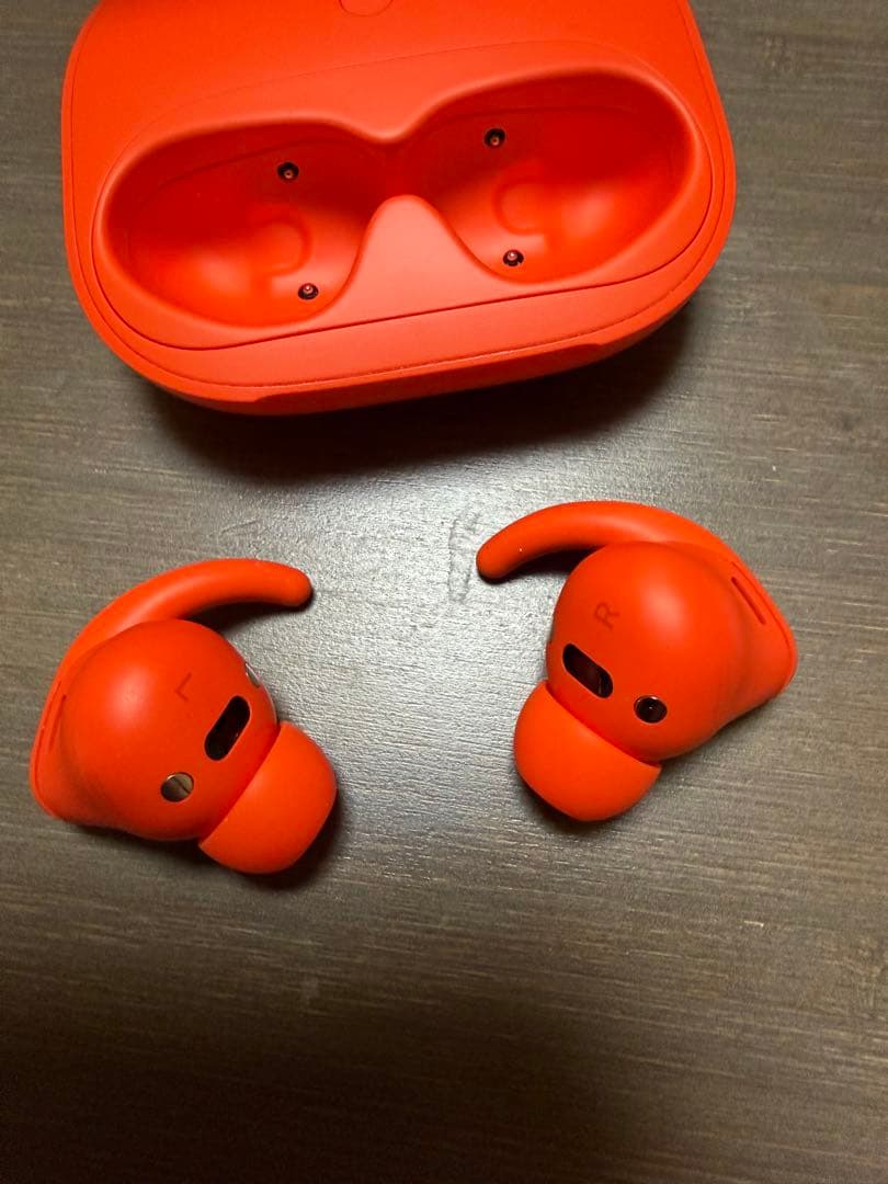 Powerbeats Fit 新品未使用 付属品完備 スパークオレンジ