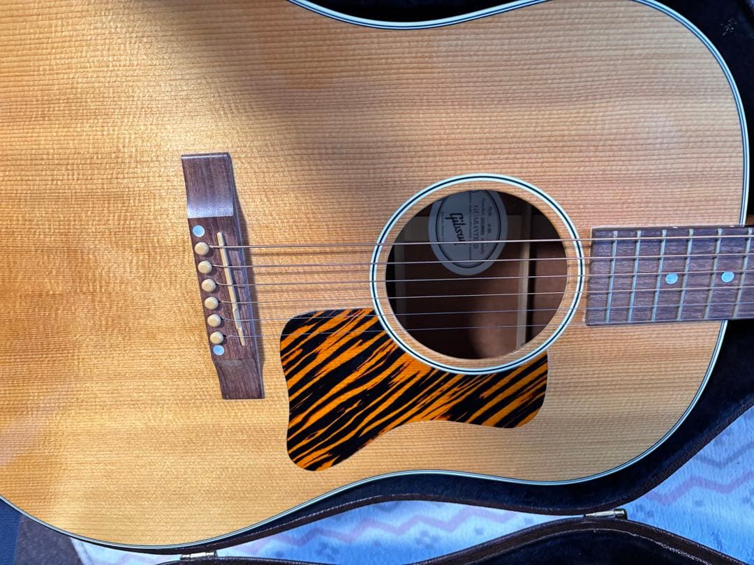 Gibson j-35 アコースティックギター