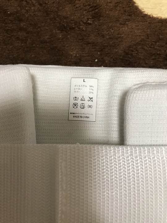 空手では必ず必要なオープンフィンガー1個とすねサポーター1個です！