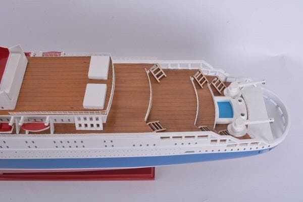 イギリスの豪華客船 クイーンエリザべス Ⅱ号