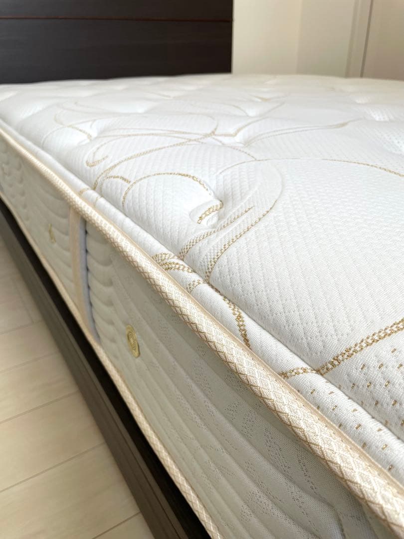 シモンズ ゴールデンバリュー セミダブルマットレス 2025年12月購入