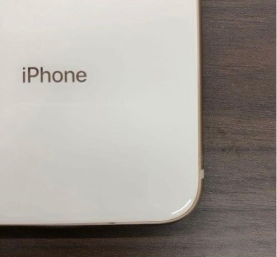 iPhone 8 64GB SIMフリー ディスプレイにヒビ有り