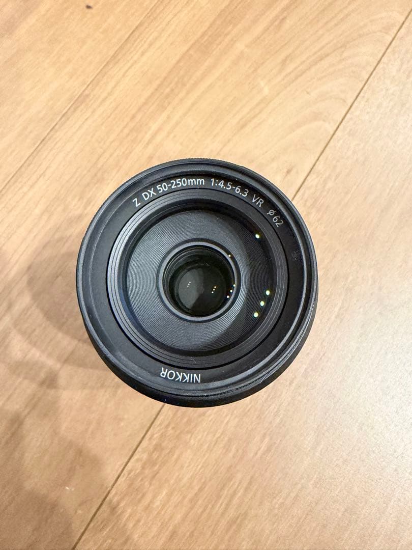 Nikon Z 50 ミラーレスカメラ 2本レンズ、単焦点レンズ付き