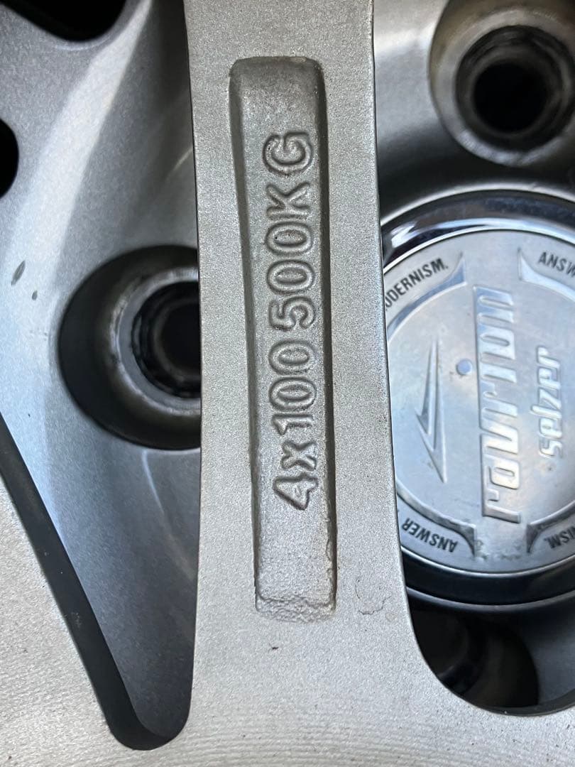 (2065) 22年製スタッドレスタイヤ社外アルミホイール付き2本①