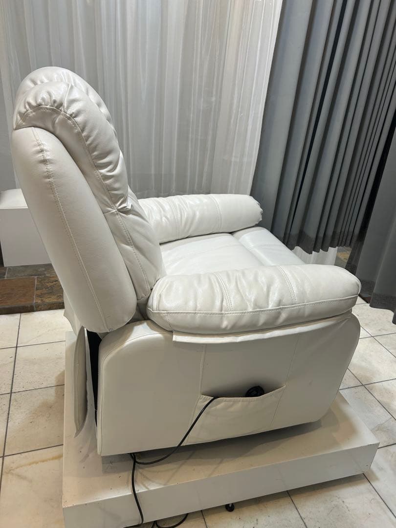 ねねね電動ラウンジチェア SHIFFON jrリクライニングソファ