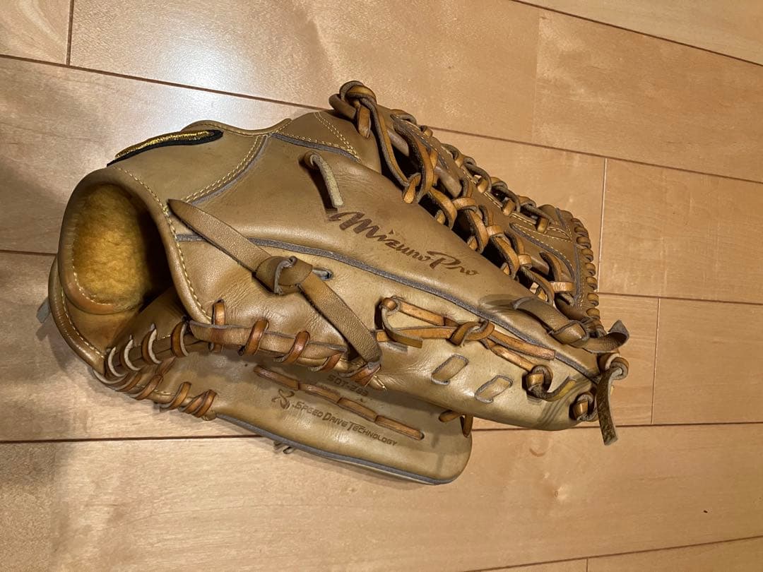 Mizuno Pro 硬式グローブ 右投げ用