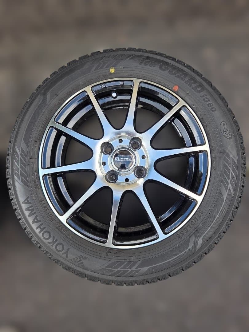 KEI様用 2022年製Yokohama 175/65R15 スタッドレスタイヤ