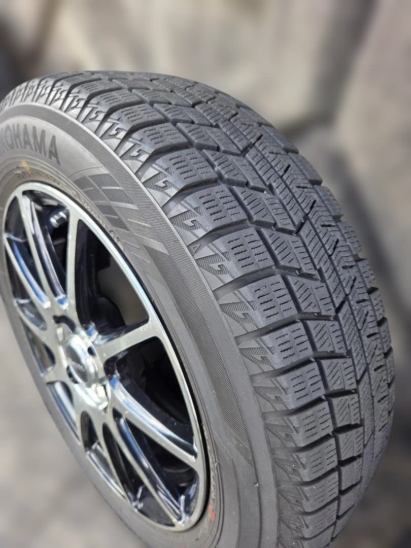KEI様用 2022年製Yokohama 175/65R15 スタッドレスタイヤ