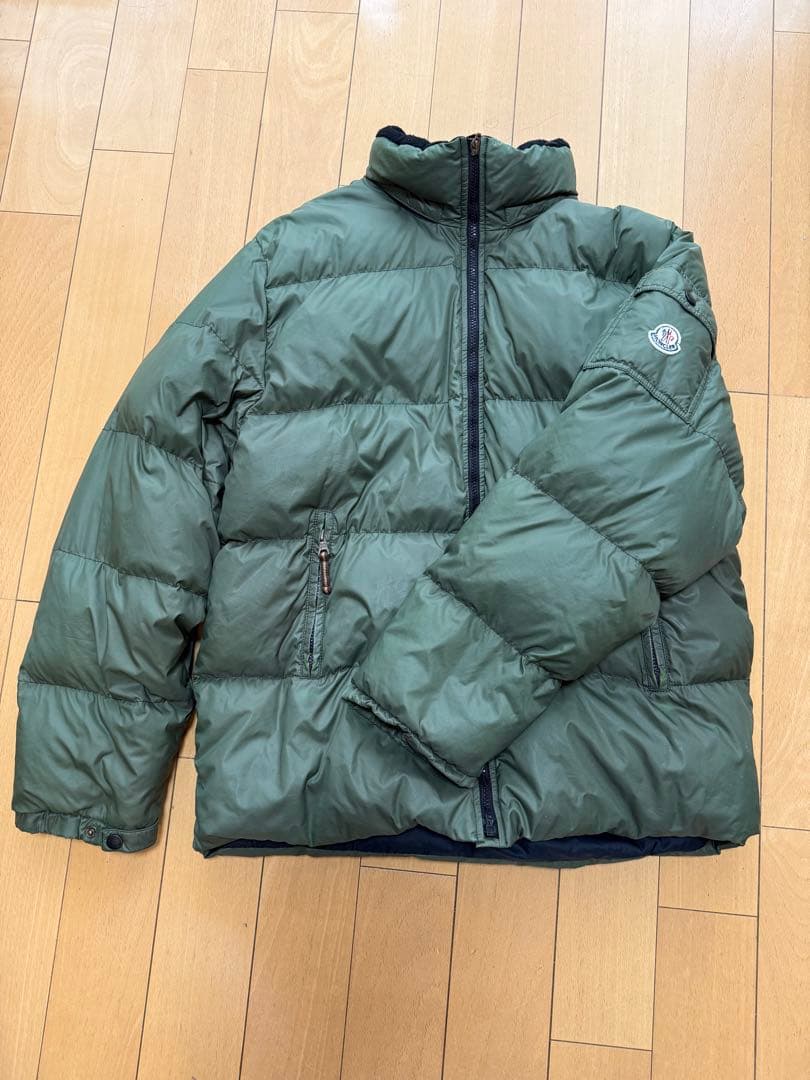 MONCLER オリーブグリーン ダウンジャケット