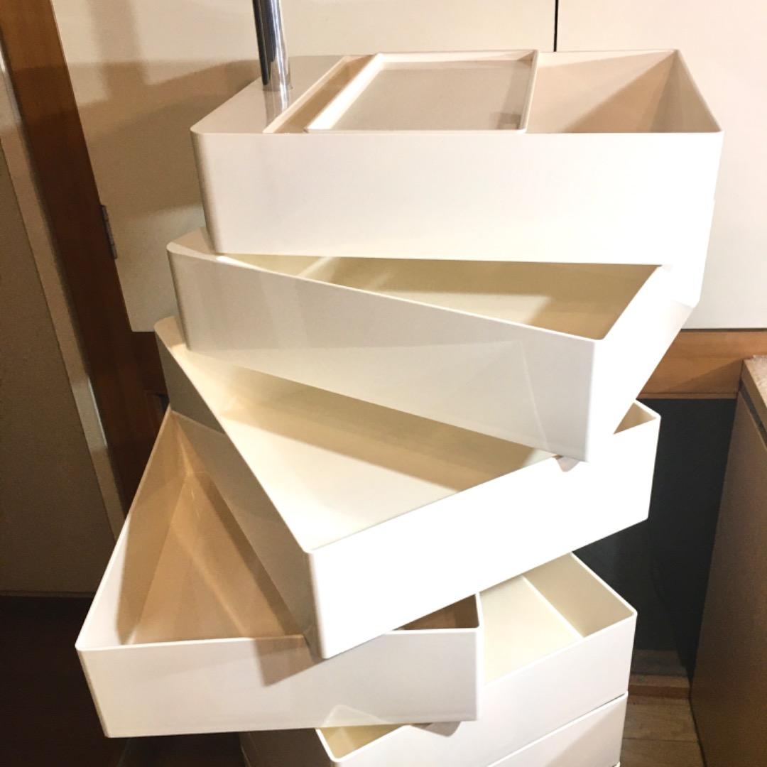 ○10段 美品 Ｍagis 正規品 キャスター付きワゴン 360°コンテナ 家具