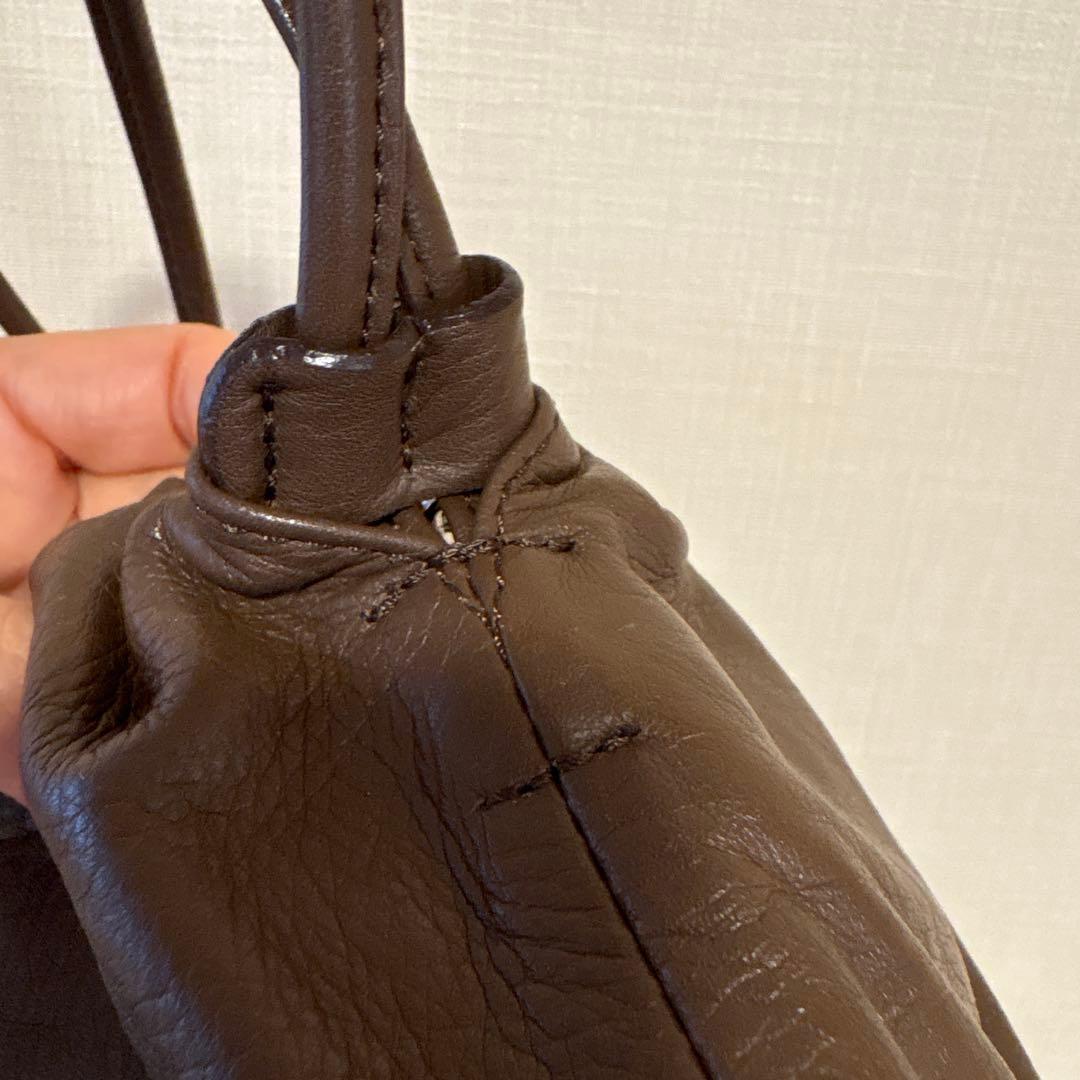 ブラウンレザーショルダーバッグ ギャザー入り