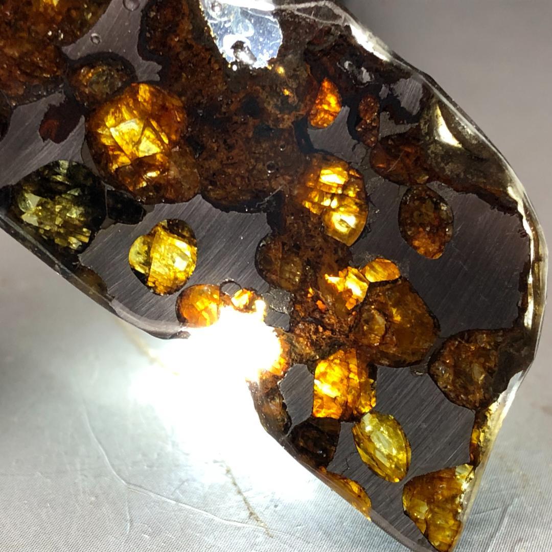 パラサイト隕石 隕石　石鉄隕石　セリコ隕石 美品　重さ約14ｇ　共箱