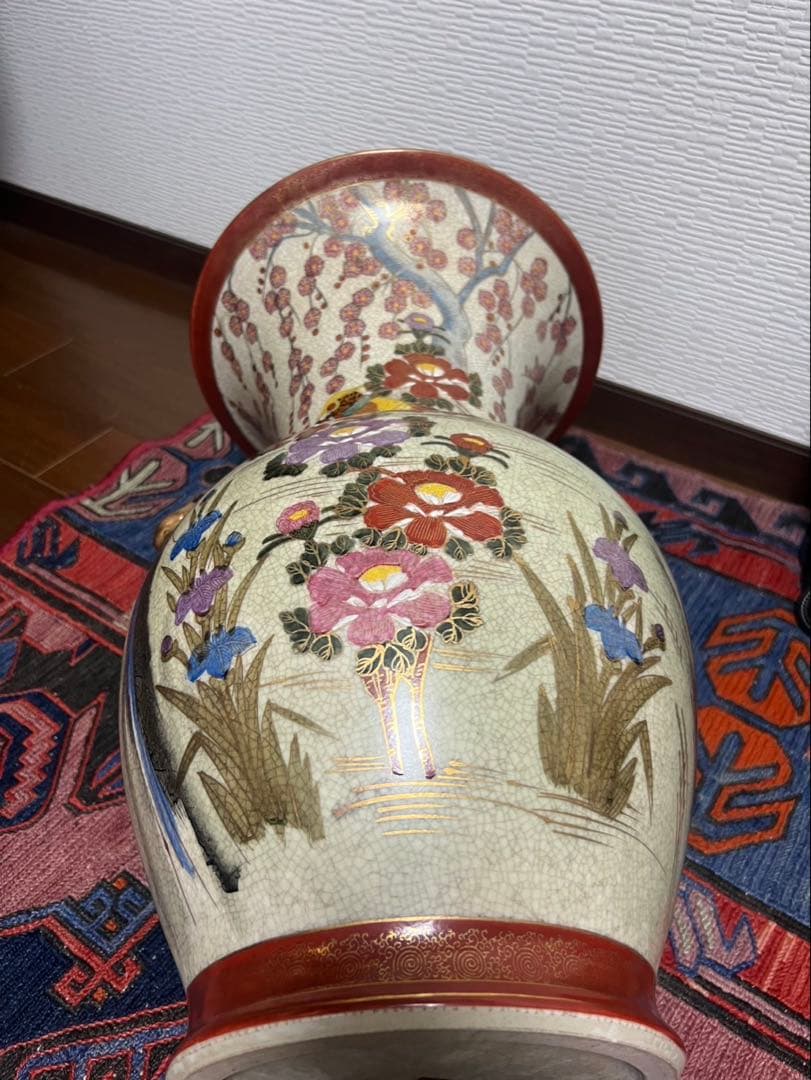 薩摩焼 壺 大型 双耳花瓶 飾壺 獅子耳 花柄 金彩 両耳付 花瓶