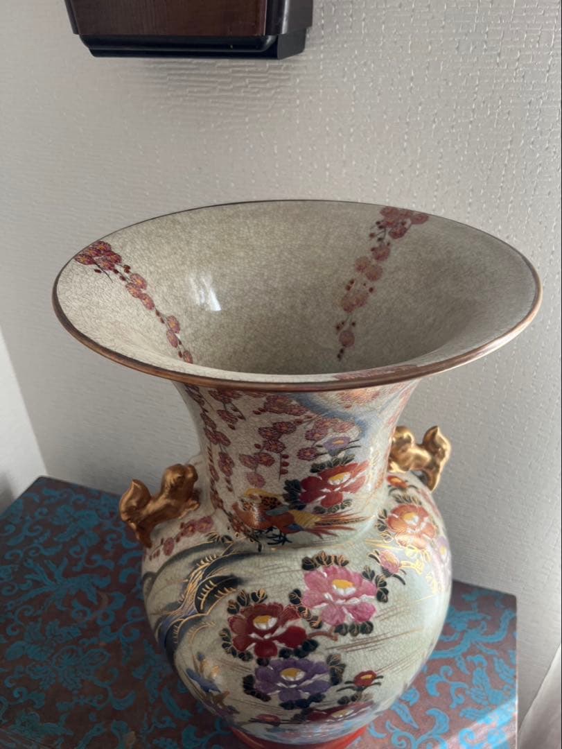 薩摩焼 壺 大型 双耳花瓶 飾壺 獅子耳 花柄 金彩 両耳付 花瓶