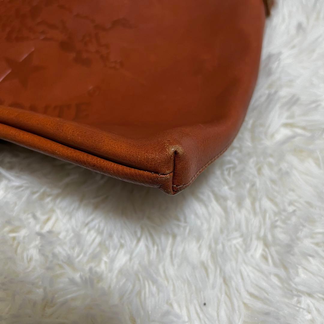 良品✨イルビゾンテ ショルダーバック レザー 肩掛け ビックロゴ型押し