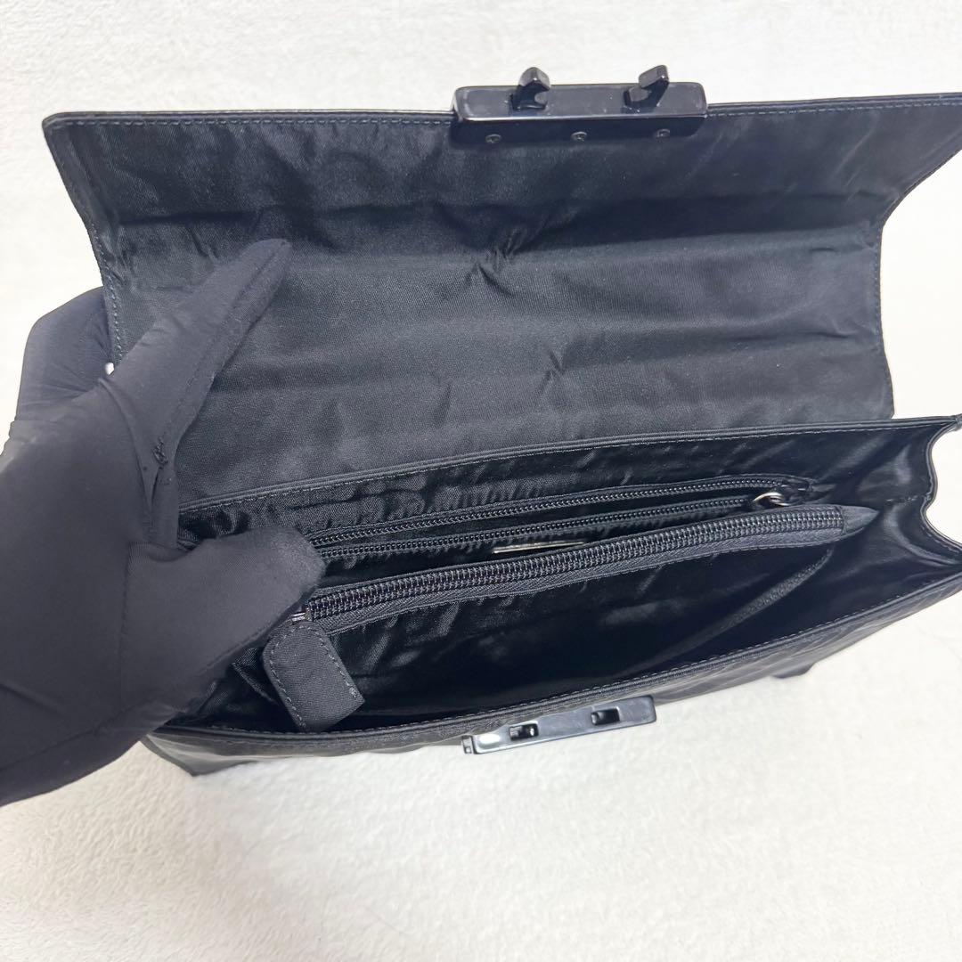 PRADA プラダ ショルダーバッグ ナイロン エナメル パテント 黒 ロゴ