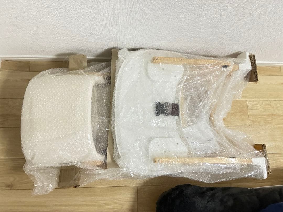 カトージハイブリットハイチェア プラッキー ホワイト　KATOJI ベビーチェア