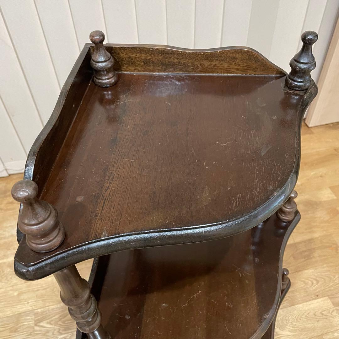 【レア】アンティーク　木製　コーナーラック　飾り棚　ビンテージ　収納　3段