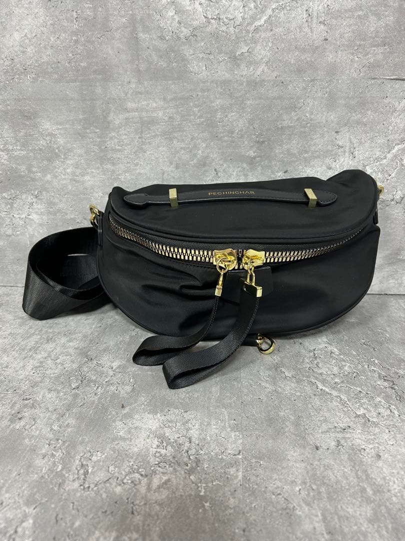PECHINCHAR ペシンシャ メタルファスナーボディバッグ ショルダーバッグ