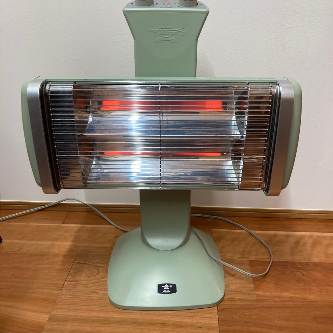 アラジン 遠赤グラファイトヒーター　CAH-2G10D 2021年製