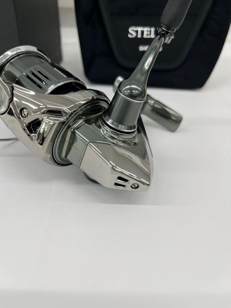 極美品 シマノ 22ステラ c2000shg おまけ付き
