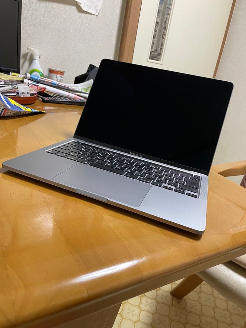 MacBook Pro 13インチ M1 16gb, SSD 2TB 美品。