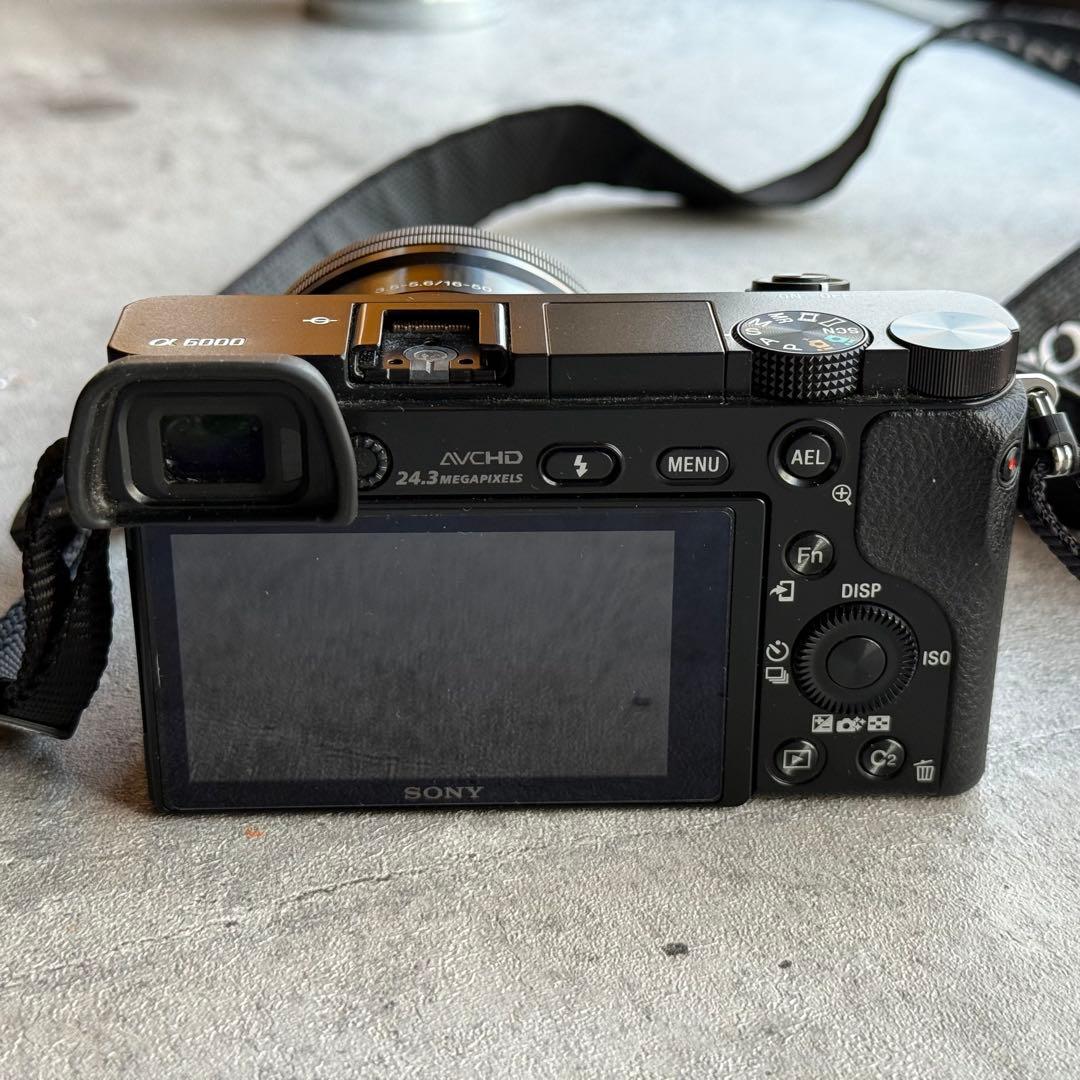 ※お値下げ中※SONY α6000パワーズームレンズキットILCE6000-L