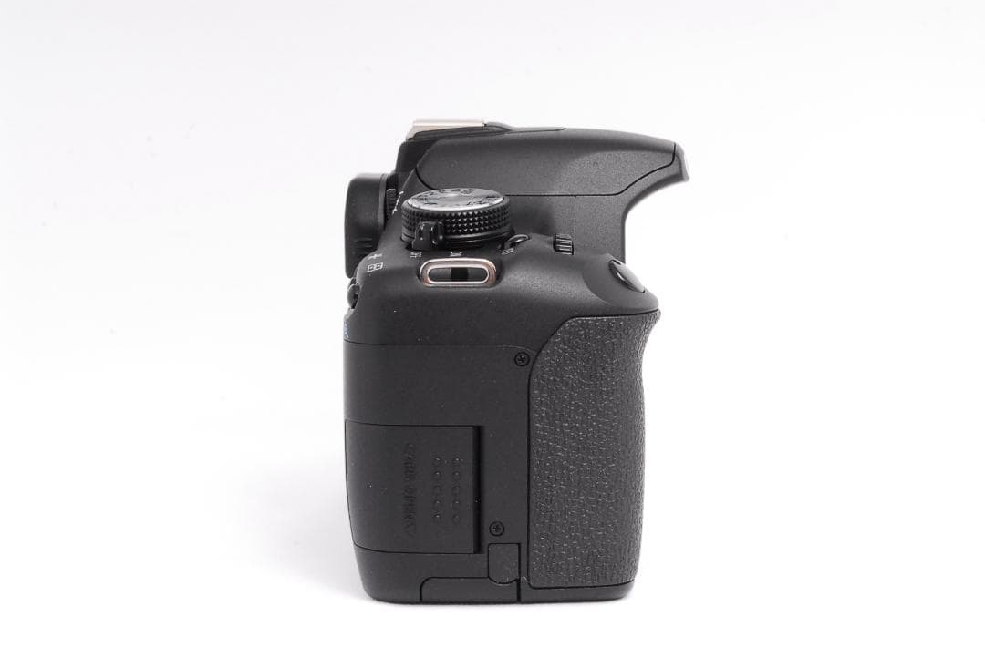 初心者オススメ⭐️Canon EOS Kiss X3 一眼レフ