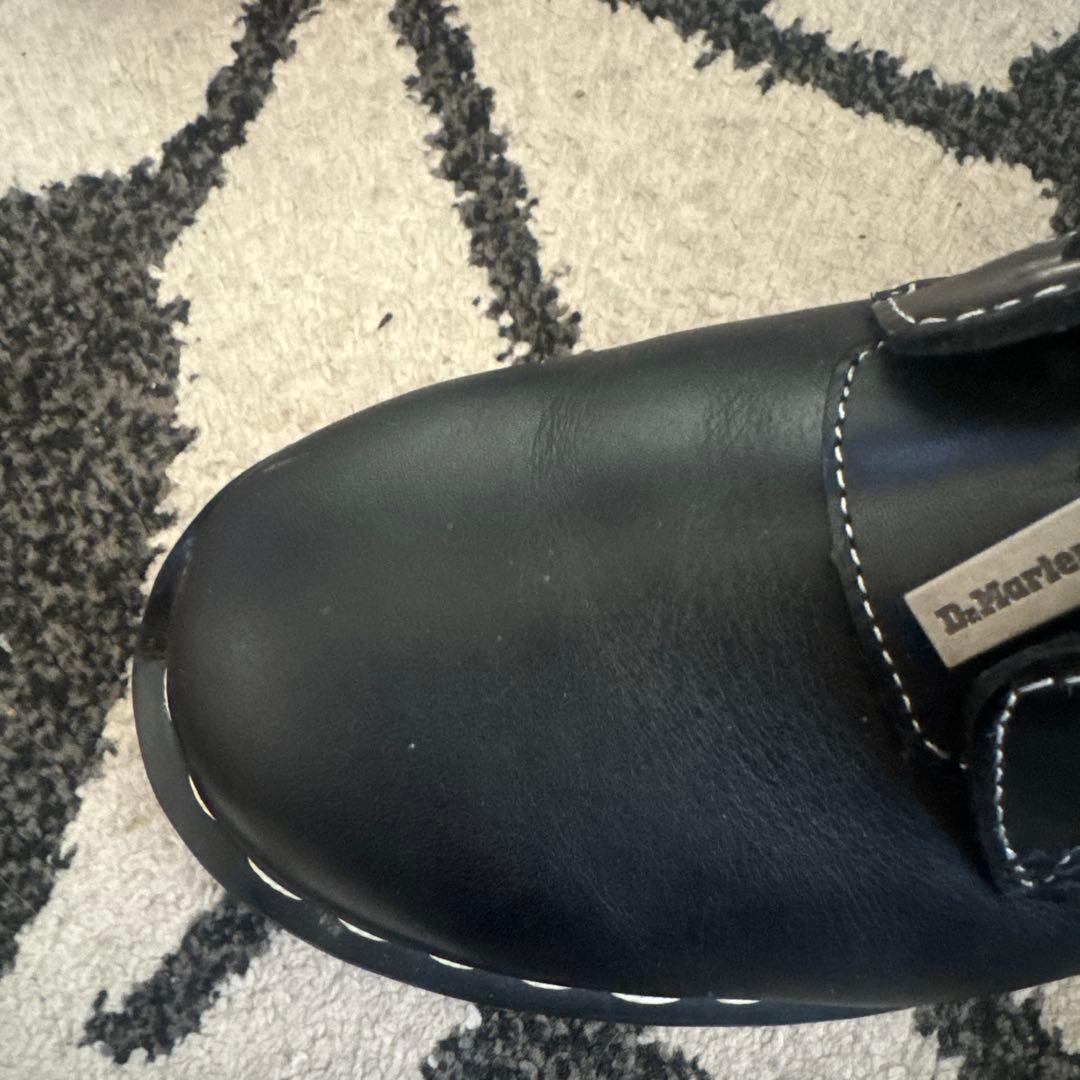 Dr. Martens ジッパー付きブーツ ブラック/ピンク