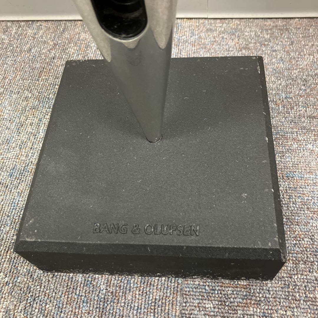 Bang&Olufsenフルアクティブコラム型スピーカ ーBeolab8000