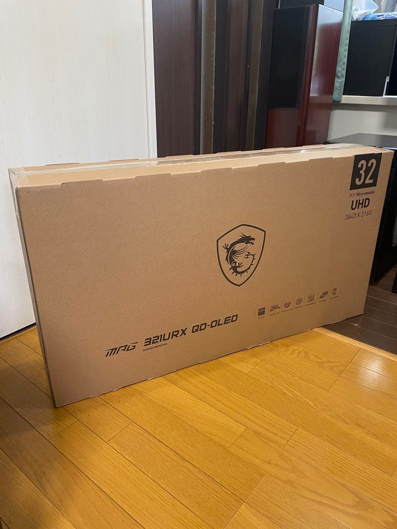 MSI MPG 321URX QD-OLED 32インチ