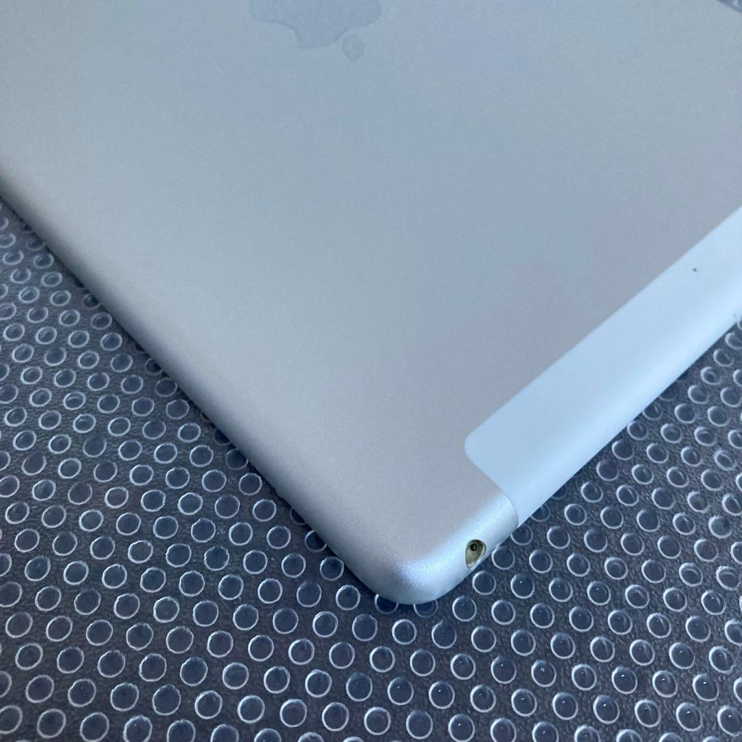 3169【早い者勝ち】iPad5 第5世代 32GB SIMフリー☆