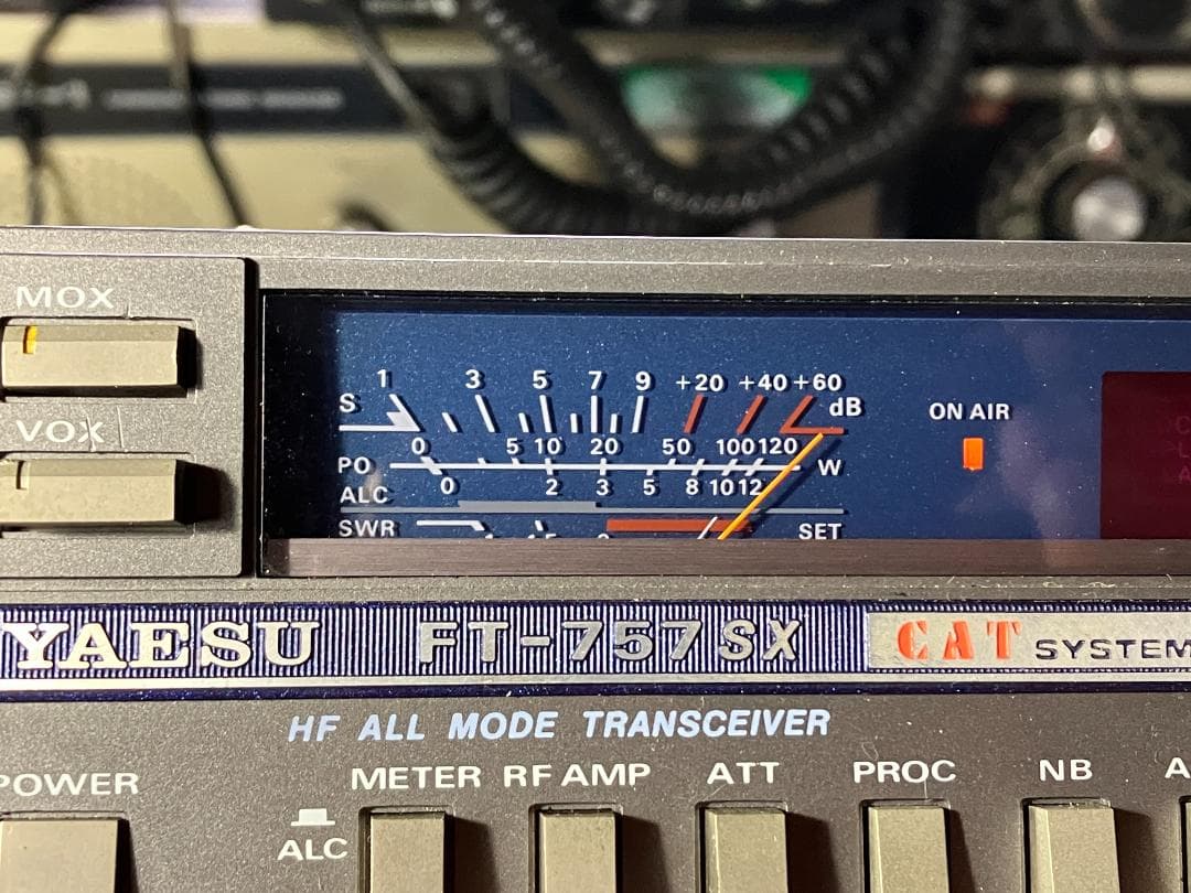 YAESU FT757SX 100W HFトランシーバー