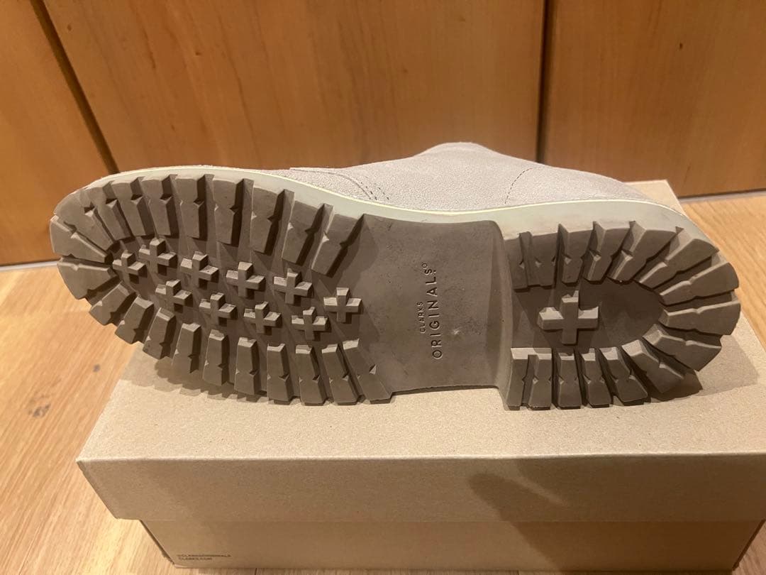 値下げ！CLARKS チャッカブーツ　ベージュ　オリジナルズUS9 （27㎝）