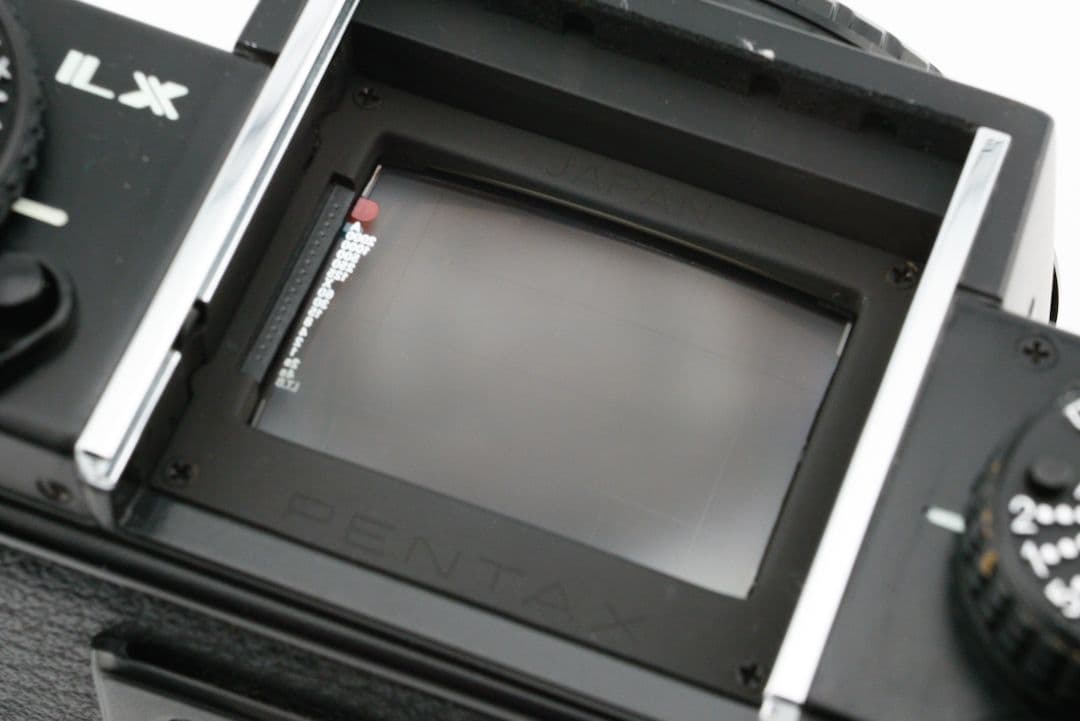 Pentax LX 後期型 +レンズ4本 + ストロボ