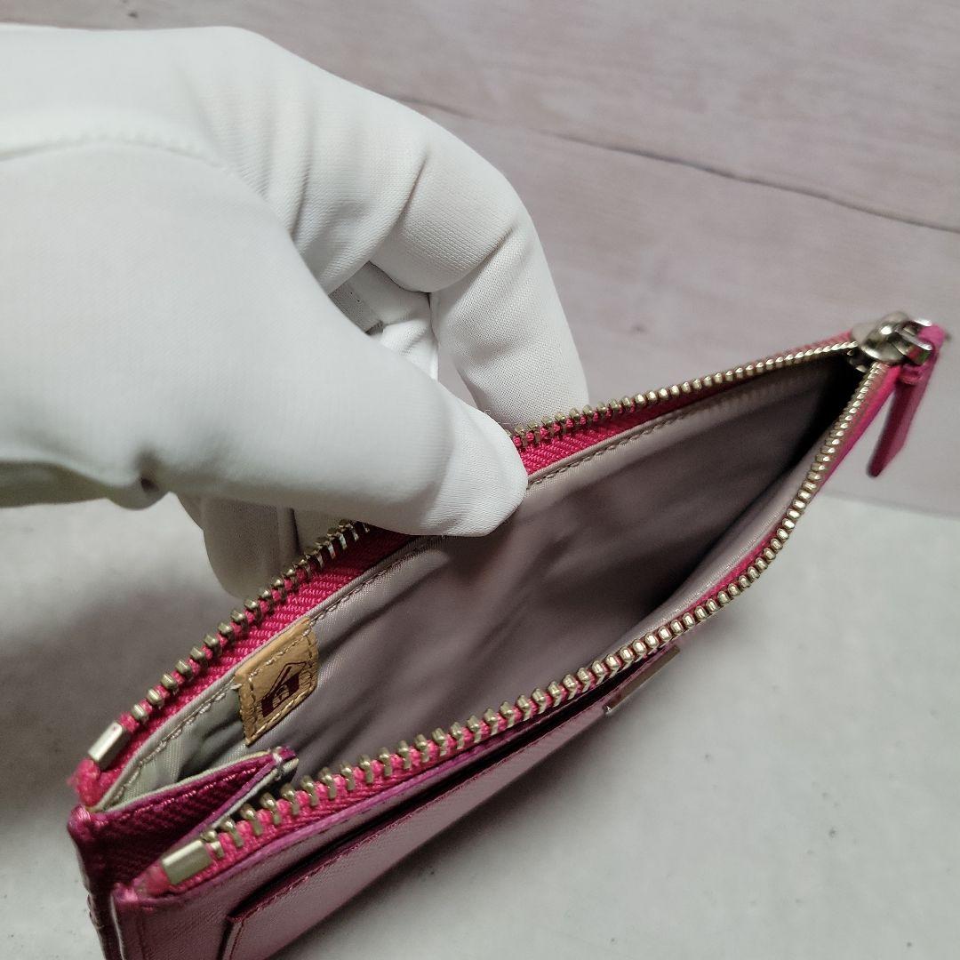 TUMI (トゥミ) レザー パスポートケース・ポーチ