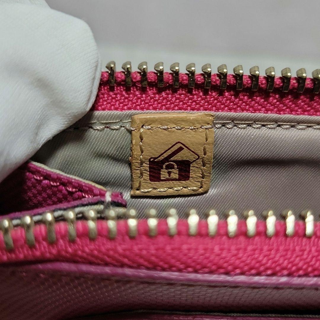 TUMI (トゥミ) レザー パスポートケース・ポーチ