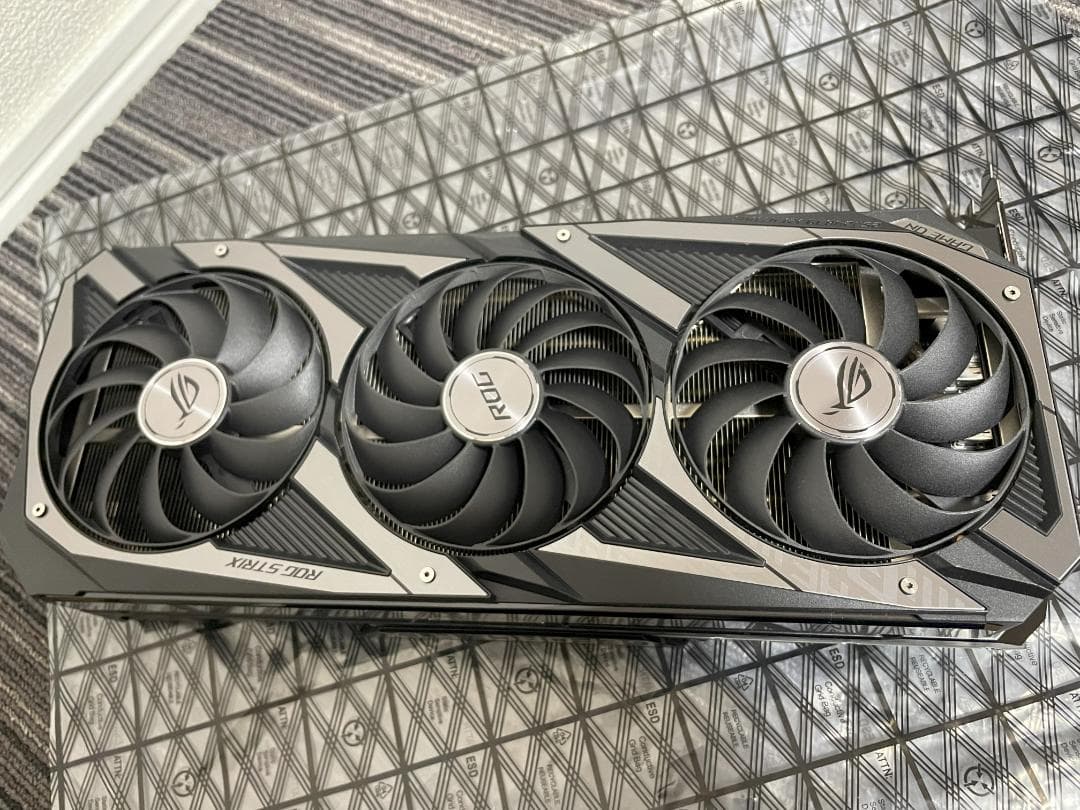 【中古品】ROG-STRIX-RTX3070TI-O8G-GAMING
