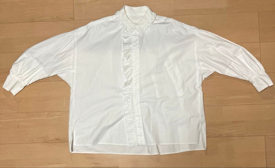 トゥジューtoujoursビショップスリーブフリルシャツ1