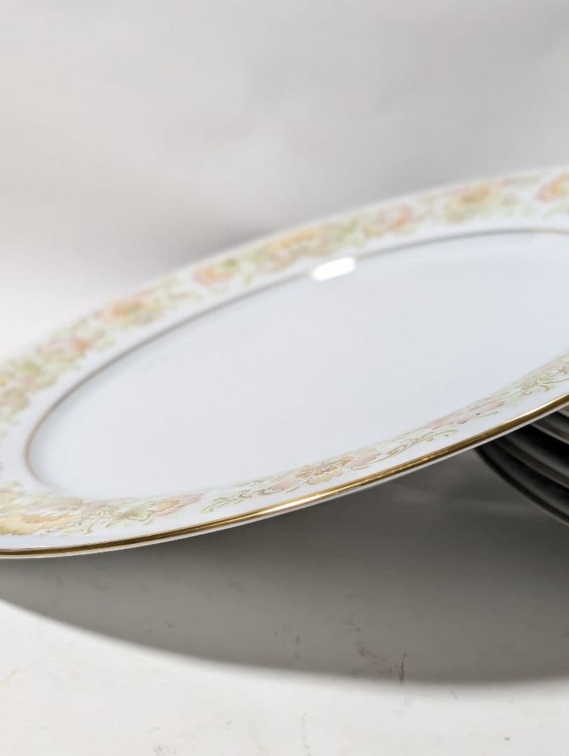 （Z!!）ノリタケ　花柄とゴールドのディナープレート5枚セット