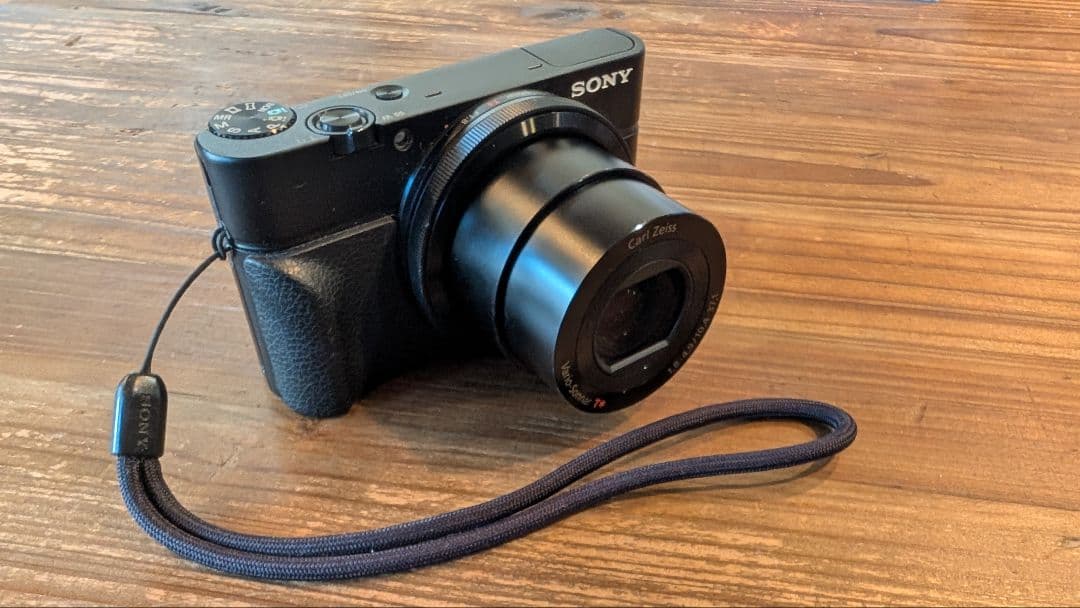 Cyber-shot デジタルスチルカメラ RX100(DSC-RX100)