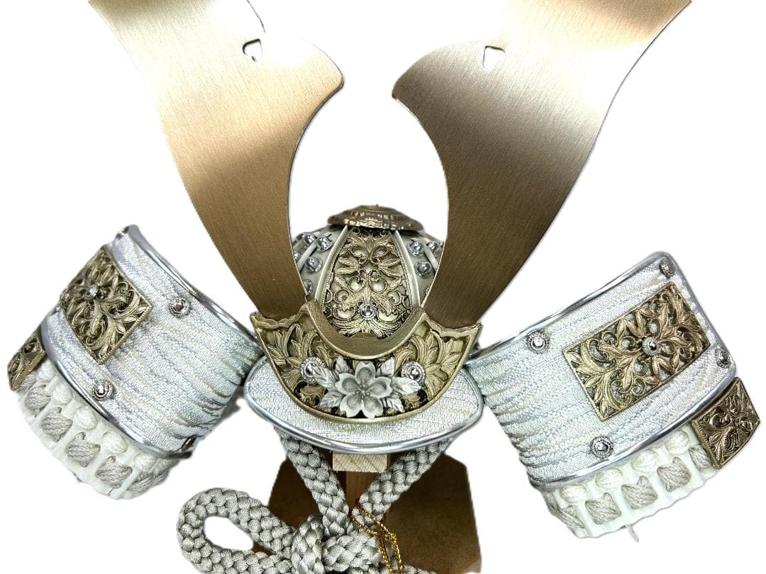 8号兜 銀桜兜 薄グレー縅糸 0918-E 五月人形 海外土産 プレゼント 兜